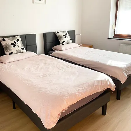 Apartment Messe With 2 Bedrooms, Kitchen And Garden Dusseldorf