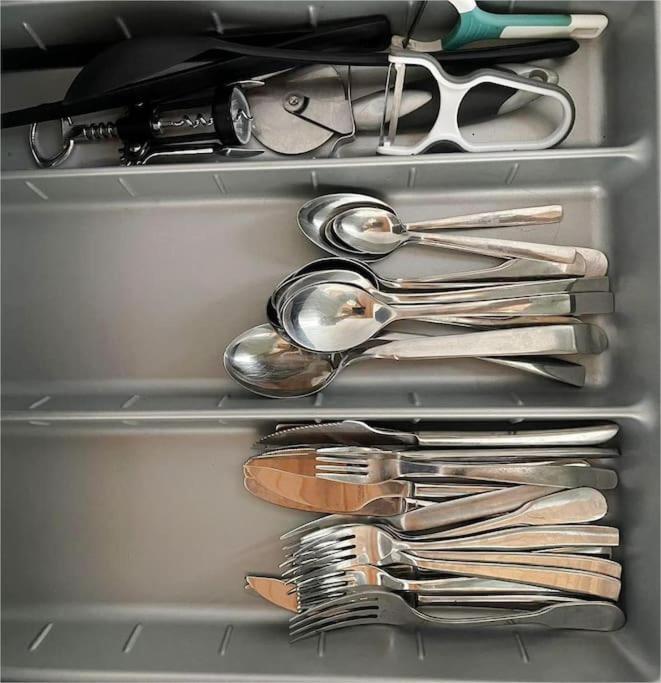 Apartment Messe With 2 Bedrooms, Kitchen And Garden