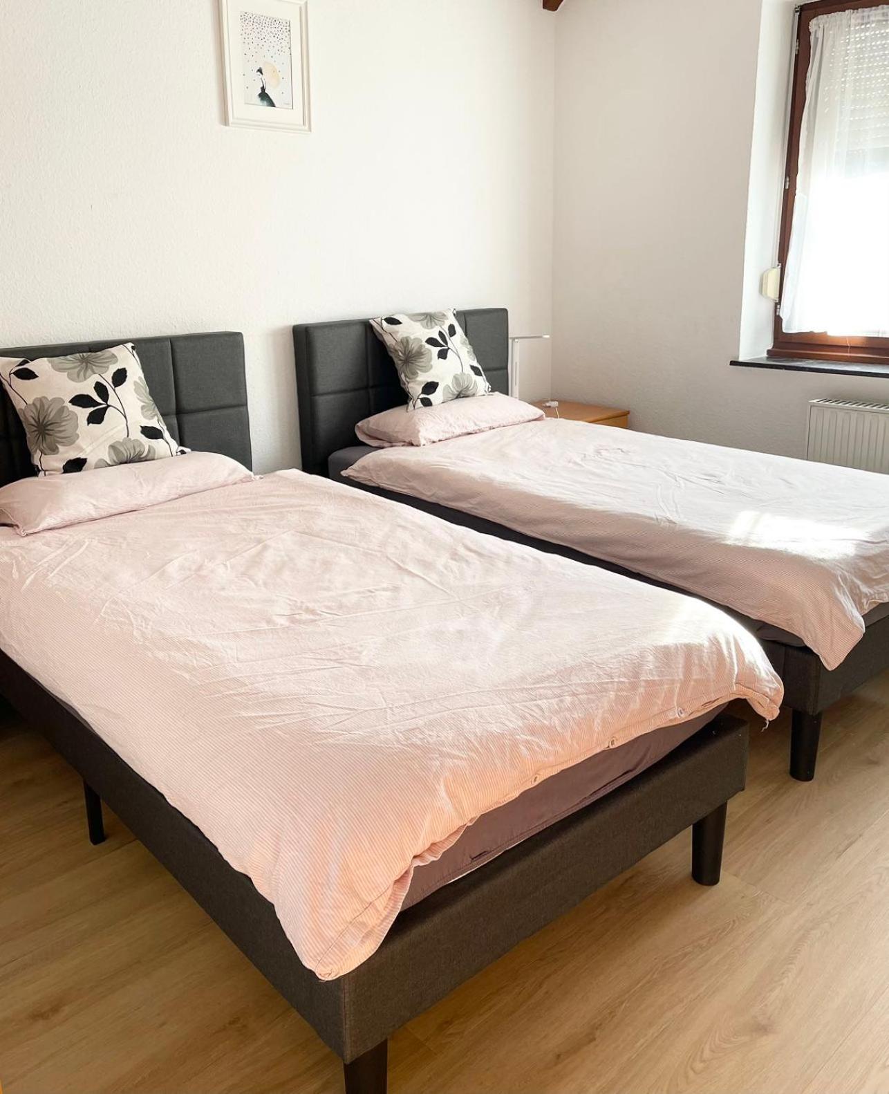 Apartment Messe With 2 Bedrooms, Kitchen And Garden Dusseldorf