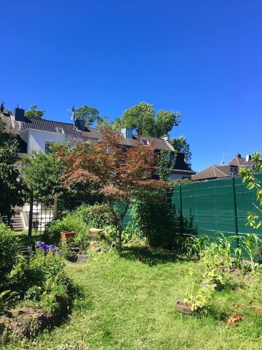 Messe With 2 Bedrooms, Kitchen And Garden Apartment Dusseldorf