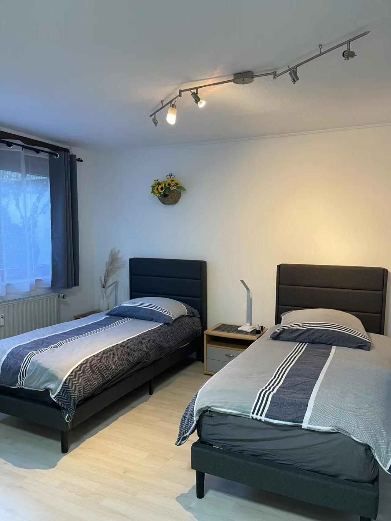 Messe With 2 Bedrooms, Kitchen And Garden Apartment Dusseldorf